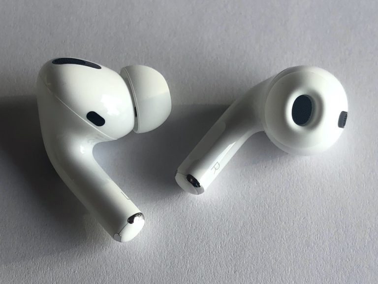 新品未開封 純正正規品 Apple AirPods MMEF2J/A ②の+